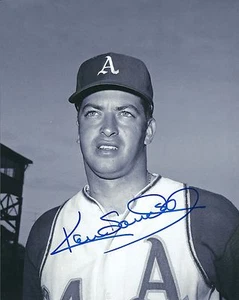 Signed  8x10 KEN SANDERS Oakland A's Autographed Photo - COA - Picture 1 of 1