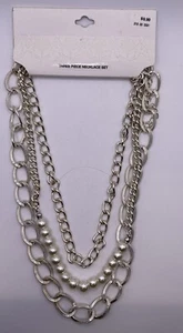Three Peace Necklace Set. Pl1 - Picture 1 of 2
