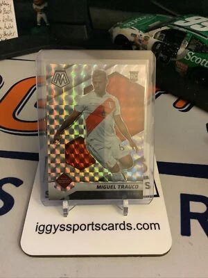 Miguel Trauco RC Silver Mosaic Prizm 2021-22 Fifa Road To World Cup - Image 1 of 2
