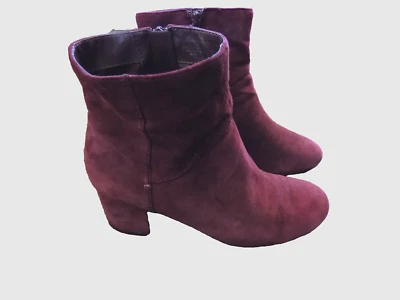 Nine West 覆盆子勃艮第红色麂皮绒拉链踝靴 2.25 英寸高跟鞋 7.5 M 码 — 第 1/4 张图片