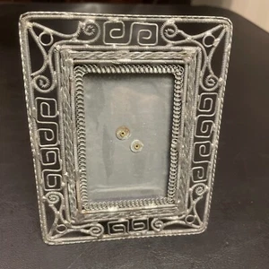 Cornice portafoto vintage antica in metallo fatta a mano 2x3 portafoto 4" - Foto 1 di 12