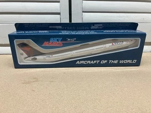 1:200 ENHANCED SkyMarks Delta Airbus A330-300 N809NW SKR530 BRAND NEW  - Picture 1 of 5