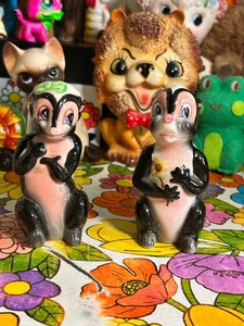 Vintage Kitschy High Glaze Salt and Pepper Shakers MCM - Picture 1 of 6