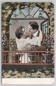 Postcard Romance Couple - Picture 1 of 2