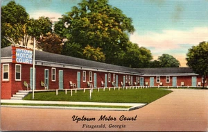 FITZGERALD, GEORGIA - UPTOWN MOTOR COURT - 1950 - LINEN POSTCARD - Picture 1 of 2