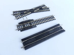 JOUEF RAIL DROIT 2 COUPURES R618, RAIL AUTO-ENRAILLEUR R620, CROISEMENT R615 - Picture 1 of 1