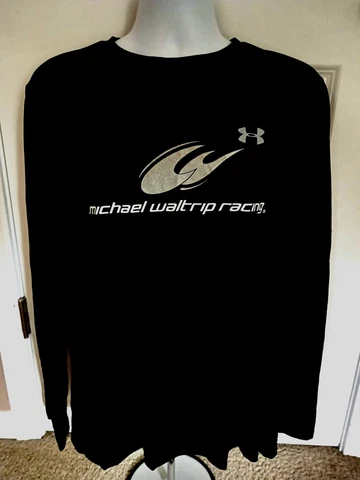 Michael Waltrip Racing Under Armour Team Issued XL Shirt NASCAR Bowyer Truex Cover