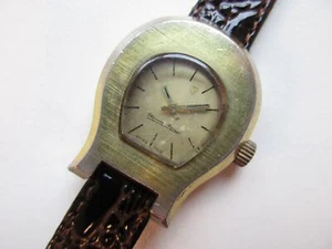 Etienne Aigner vintage "Horseshoe" woman's watch - running - Picture 1 of 5