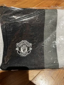 Rare Authentic Manchester United scarf grey - Picture 1 of 2