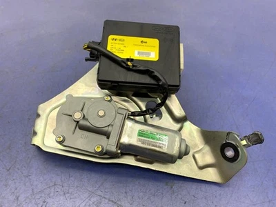 2015 - 2016 HYUNDAI Genesis 原始设备制造商动力升降机控制模块 81793B1000 — 第 1/4 张图片