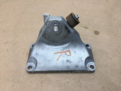 雷克萨斯 RC F 2015 RWD 5.0L 右乘客发动机发动机支架 15-19;Y — 第 1/4 张图片