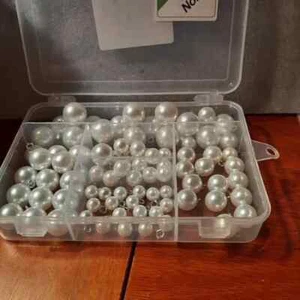 NEW In Box ! Swpeet 87 Pcs White Pearl Buttons Sewing Crafts (8,10,12,14,16mm) - Picture 1 of 1