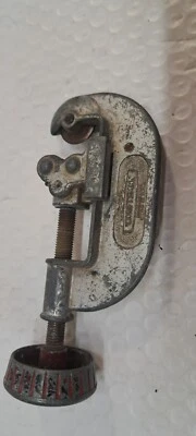 VINTAGE CRAFTSMAN USA PIPE/TUBING CUTTER #9-5533 - Image 1 of 4