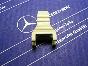 Genuine Mercedes fuse pliers W100 R107 W109 W111 W112 W114 W123 W124 W126 - Picture 1 of 1