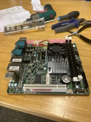 Axiomtek MANO825VGGA-D525, Mini-ITX embedded motherboard - Image 1 of 4
