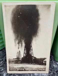 Vintage RPPC Real Photo Postcard Oil Well Gusher Derrick Okmulgee Oklahoma - Picture 1 of 4