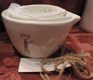 NEW OLD STOCK RAE DUNN 4 PC MEASURING CUP BOWL SET W/ EGG BEATER NICE GIFT #3 - Picture 1 of 1