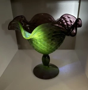 UV reaktive Amethyst Kompott Süßigkeiten Schale Rautenmuster geraffter Rand 7,25" hoch - Bild 1 von 12