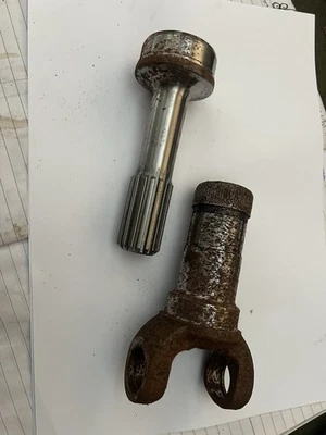 Conjunto de árbol de transmisión delantero clásico para automóvil nuevo stock antiguo de Gkn Suit Mgb Etc Foto 1 de 4