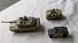 Unimax Forces of Valor 1:72 U.S. M1A2 Abrams & M113 APC + Hummer Baghdad 2003 - Picture 1 of 18