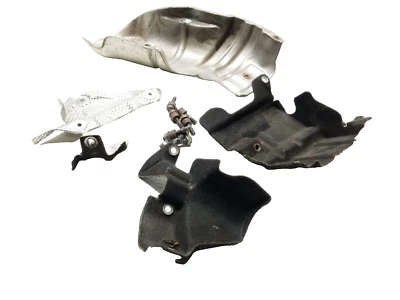 Escudo térmico de escape de motor 17-24 Alfa Romeo Giulia fabricante de equipamento original 21K milhas - Imagem 1 de 4