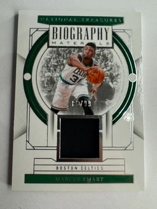 Marcus Smart 2023-24 Panini Tesori Nazionali Biografia Materiali #BGM-SMA /99 - Foto 1 di 2