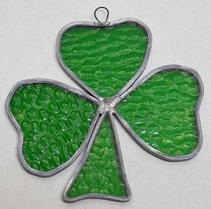 Schöner Kleeblatt Sonnenfänger ca. 4" x 4" Echtglas und Blei gut gemacht irisch - Bild 1 von 2