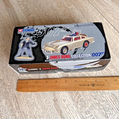 Corgi 04201 James Bond Aston Martin DB5 & Oddjob Figure Set - MIB - Image 1 of 4