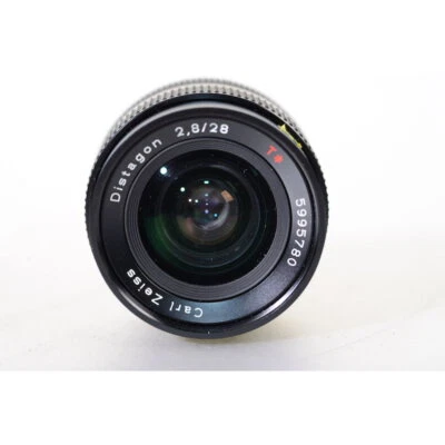 Contax/Carl Zeiss Distagon 2,8/28 T Japan - 28mm For / 2.8 Wide Angle Lens - Image 1 of 4