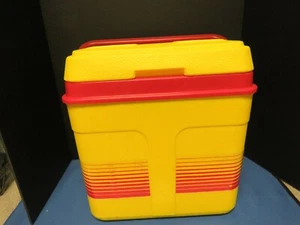 Formula Shell Cooler Yellow & Red - Picture 1 of 7