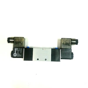 SolenoidValve  Air Direct Current Double heads DC24 V PU 520-02-D 1/4" Screw 5/2 - Picture 1 of 12