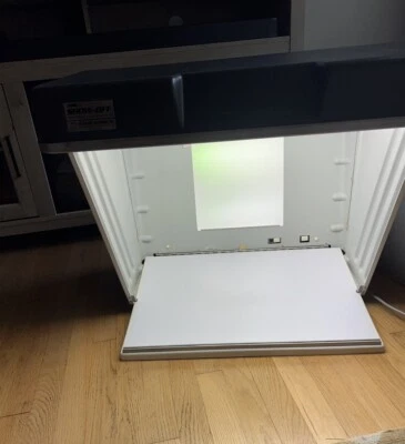 Estación de visualización de color portátil GraphicLite Show-Off serie D5000 probada Foto 1 de 4