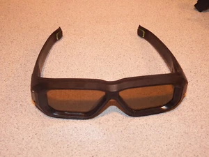 NVIDIA 3D Vision 2 P1431 Rechargeable Wireless Active Shutter Glasses - Picture 1 of 5