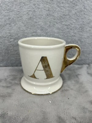 Taza de café Anthropologie letra A inicial oro monograma blanco edición limitada Foto 1 de 4