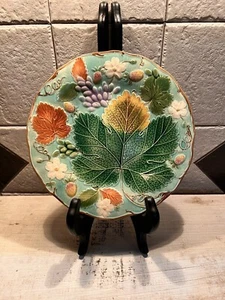 Antique Wedgwood Majolica Turquoise Grape Leaf Strawberry Plate 8 3/4" Beautiful - Picture 1 of 5