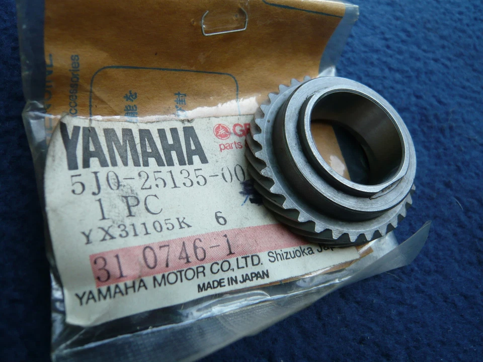 Yamaha DT 80 MX 5J0 Antrieb Drive Tachoantrieb Tachoschnecke Vorderrad Rad - Bild 1 von 1