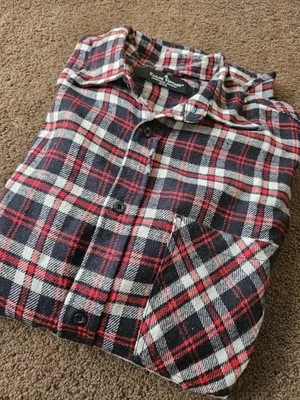 Taylor Vintage Men's XXL Red/Navy Blue Button-Down Flannel Long-sleeve Shirt - Image 1 of 4