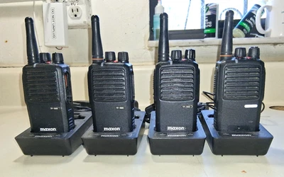 4 MAXON UHF RADIOS Working and talk to each other - Image 1 of 4