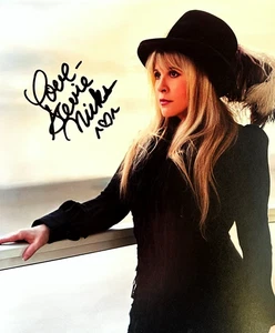 STEVIE NICKS - SIGNATURE - REFRIGERATOR PHOTO MAGNET 3"-5" - Picture 1 of 1