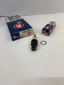 NOS VINTAGE DELCO #45N GM #5612437 (8) FIRE RING SPARK PLUGS W/4 GREEN RINGS - Picture 1 of 6