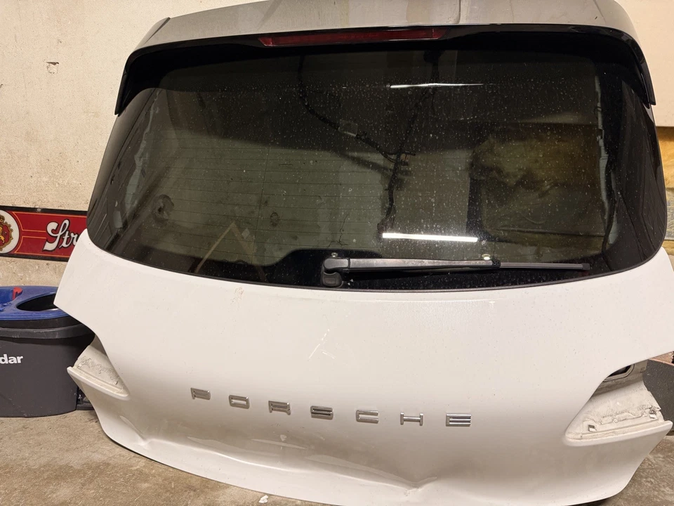 Alerón de maletero/portón trasero para PORSCHE MACAN 15-18  Foto 1 de 4