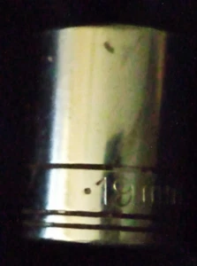 SK TOOLS USA 319, 19MM. SOCKET, 3/8" DRIVE, SHALLOW, 6 POINT. - Bild 1 von 9