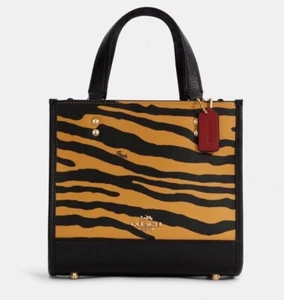 Neu mit Etikett Coach Dempsey Beuteltasche 22 mit Tigermuster C6988 NOCH ORIGINALVERPACKUNG - Bild 1 von 13
