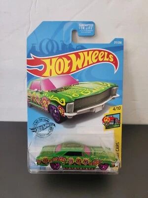 Hot Wheels Art Cars '64 Buick Riviera Foto 1 de 4