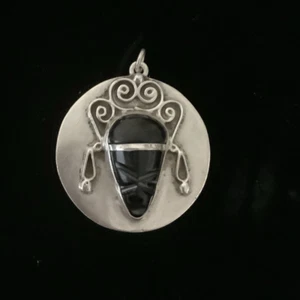 Mexikanischer Sterlingsilber DOPPELSEITIGER Anhänger Maya-Kalender UND Onyx Gesichtsmaske - Bild 1 von 5