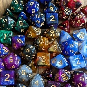 DND Dice Set Galaxy Polyhedral Acrylic Die 7pcs TTRPG Game Dungeons and Dragons - Picture 1 of 26