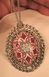 Swirl Rim Silvertone Purple Pink Teal Heart Mandala Pendant Necklace Brooch Pin - Picture 1 of 1