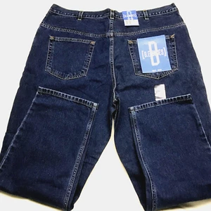 B.E. Blues Blue Jeans Men’s Size 42x30 Actual 40x30 BE Tapered Mid Dark NOS NWT - Picture 1 of 4