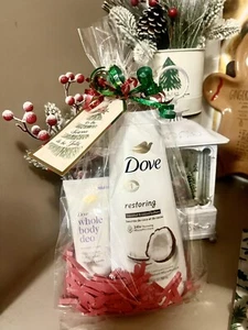 Dove Bath And Body Gift Set - Picture 1 of 3