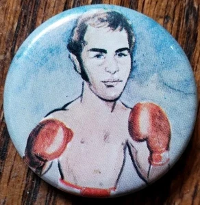RARE Vintage Boxing British Boxer Alan Minter Button Pin Unknown Year - Picture 1 of 2